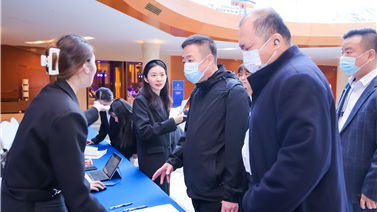会展公司共青团员、青年员工积极参与第十九届中国西部国际博览会推介会服务保障工作