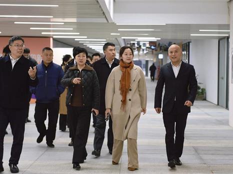 文化和旅游厅党组成员、副厅长苟小莉调研博览集团“文旅+会展”工作